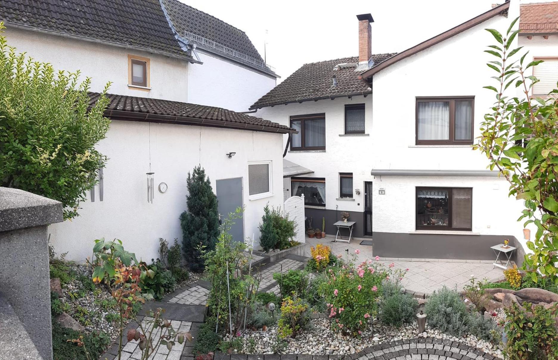Refugium Villa Real Karben Exterior foto